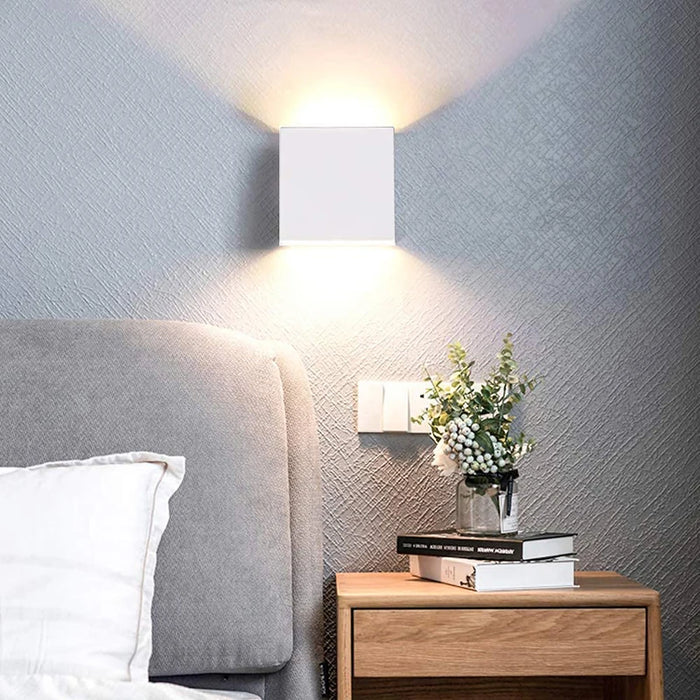 Modern Up & Down LED Wall Lamp – 6W/12W Aluminum Indoor Light for Bedroom, Living Room, Staircase & Decor