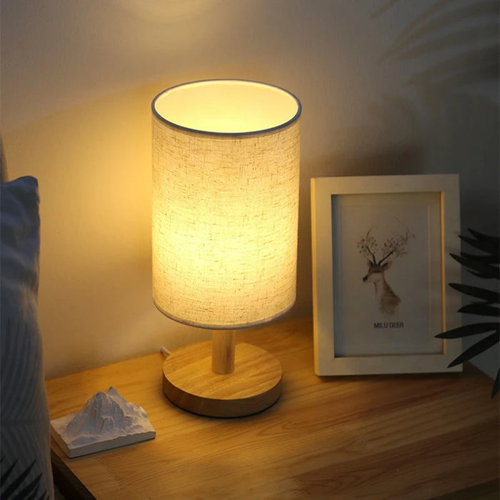 LED Table Lamp – Simple Chinese Style, Dimmable USB Plug Night Light with Fabric Lampshade for Bedroom and Bedside Lighting