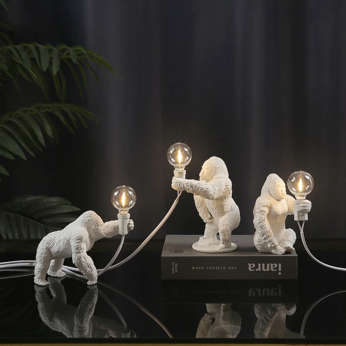 King Kong Gorilla Animal Table Lamp – Resin Night Light for Bedroom and Creative Home Decor