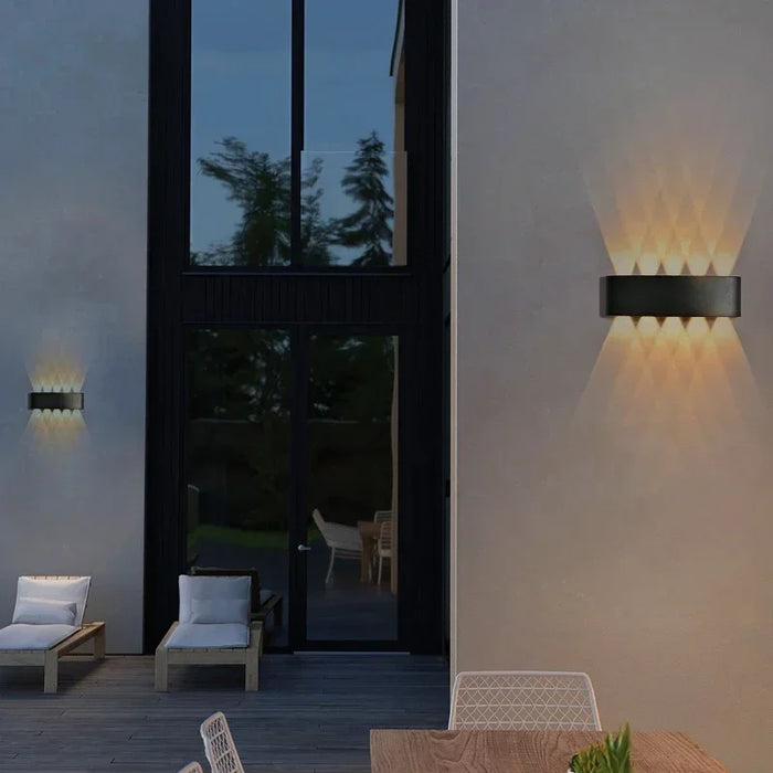 IP65 Waterproof LED Wall Lamp – Modern Outdoor Garden Sconce, Living Room Spotlight Lighting, Black Wall Mounted