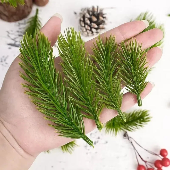 Artificial Pine Needles for Christmas Decoration – 6-12cm Green Fake Pine Branches for DIY Wreaths, Xmas Tree, & Ornaments
