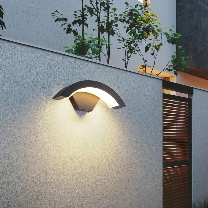 Outdoor Wall Light with Radar Motion Sensor – IP65 Waterproof Porch Sconce for Garden, Balcony, and Vestibule Lighting