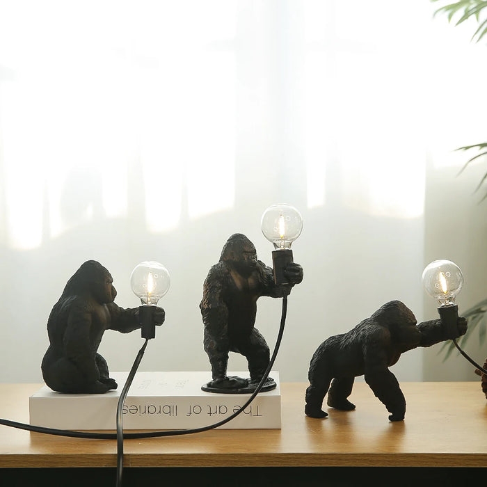 King Kong Gorilla Animal Table Lamp – Resin Night Light for Bedroom and Creative Home Decor