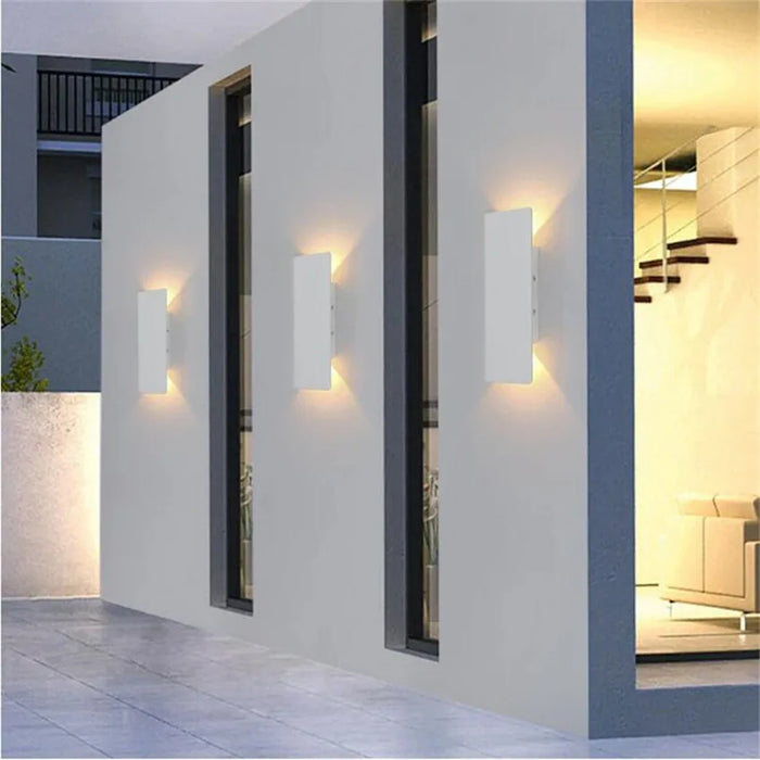 Modern Outdoor LED Wall Lamp – Waterproof Up and Down Light Fixture for Indoor & Outdoor Use, IP65 Rated Aluminum Wall Sconce (18W)