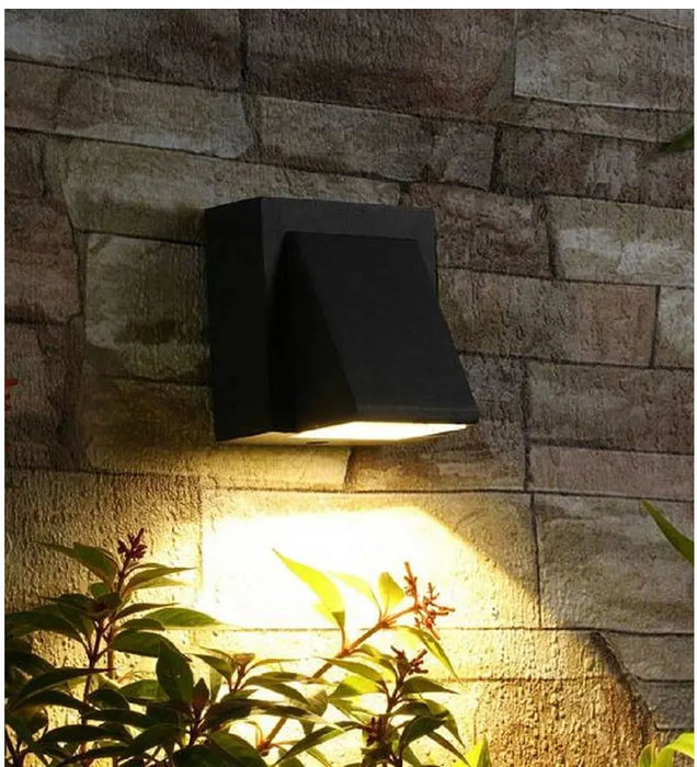 Modern LED Outdoor Wall Light – 5W Waterproof Aluminum Wall Lamp for Porch, Garden, Bedroom, Corridor & Living Room