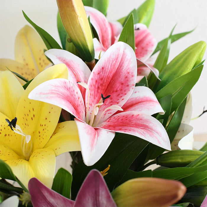 Realistic 3D Printed Lily Branch Artificial Flowers – White Fake Flowers for Wedding, Home, and Garden Decoration – Ideal for Bridal Showers and Parties