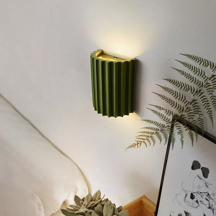 Nordic Resin LED Wall Lamp – G9 Bulb, Modern Wall Sconce for Bedroom, Hallway, Living Room & Restaurant