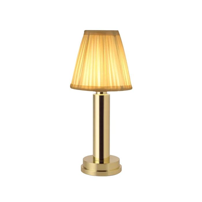 USB LED Desk Lamp – Modern Nordic Restaurant & Bedroom Table Lamp, USB Powered with Iron Shade for Coffee Shop & Bar Decor